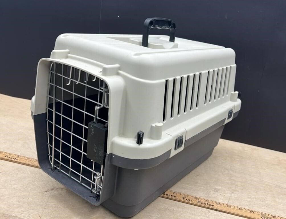 Small Pet Carrier. 13" x 21" x 14" high.