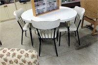 kitchen table and 4 chairs -