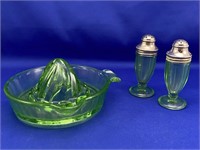 Green Depression Glass Juicer & Salt & Pepper