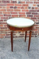 28.5" x 25" round marble top Table w/ brass