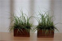 Artificial Plastic Foliage in Pine Containers