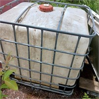Water Tote/Tank W/ Frame