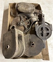 Box of pulleys (5)