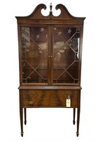 Hellam Furniture Co. Mahogany China Cabinet