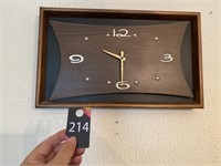 20"x12" Wall Clock