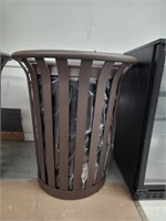 New Metal Rubbermaid Trash Can Silhouette