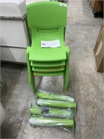 Set of 4 kids plastic chairs & legs - needs table