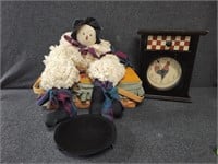 Apple basket, Snowman and Rooster clock