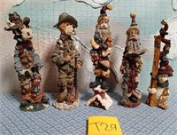 11 - LOT OF 5 COLLECTIBLE FIGURINES (T29)
