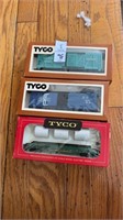 Lot of 3 HO Tyco Train Cars