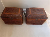 PAIR OF WICKER WOOD CHESTS WITH BOOKS