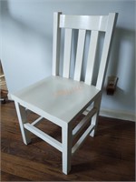 Solid wood chair white