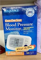 BLOOD PRESSURE MONITOR