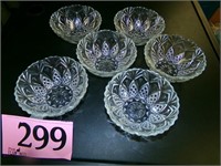 6 CLEAR GLASS BOWLS