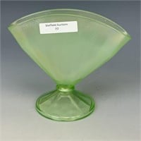 Fenton Florentine Green Fan Vase