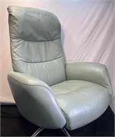 Natuzzi Reclining Leather Chair