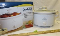 2.5 Qt Rival Crock Pot - Very Good Cond