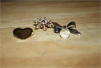3 BROOCHES