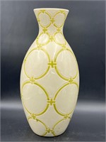 Hope Smith Vase circle & Lattice design