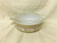 Pyrex IVY LEAF Casserole with Lid #471 1 pint
