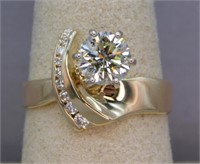 14K RING WITH 1.41 CTS VS RBC DIAMOND AND .15 CTS