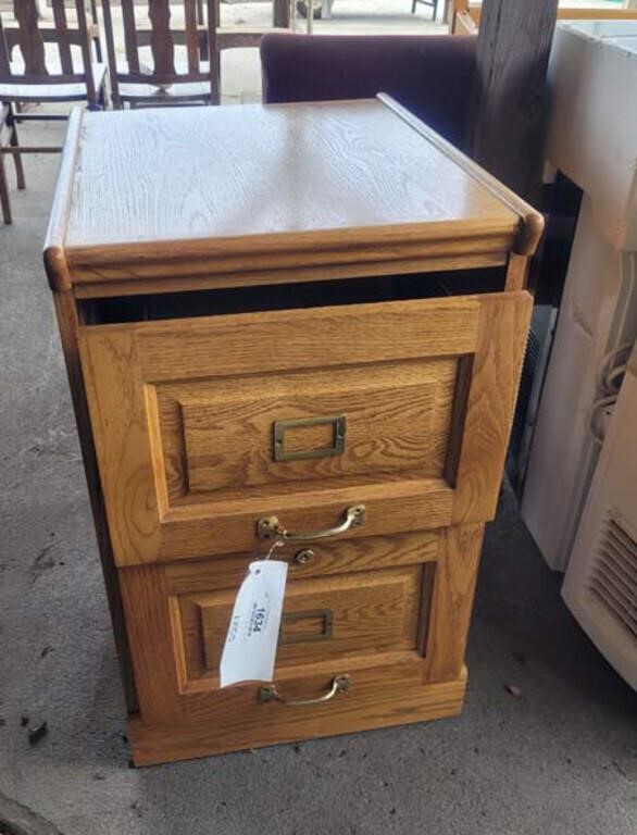 (2) Drawer Wood File Cabinet