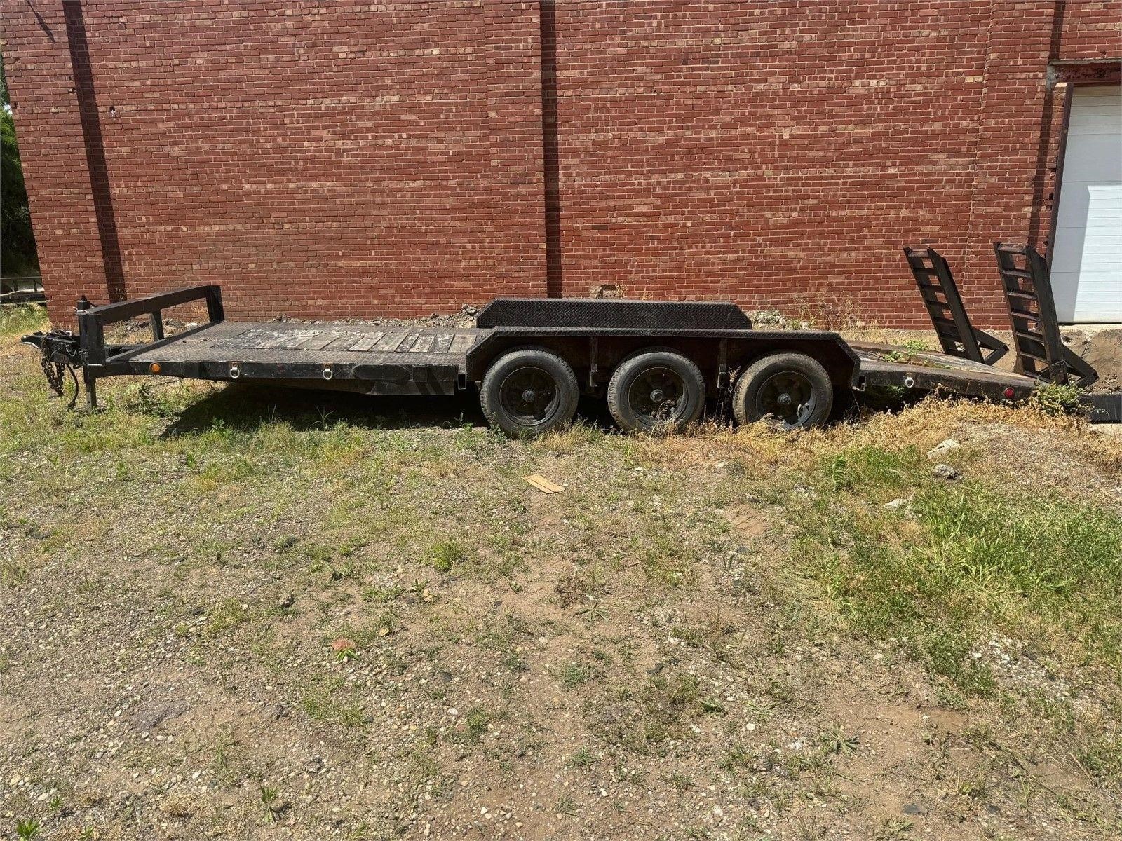 22ft Flatbed Trailer