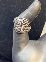 Sterling silver ring size 7.25