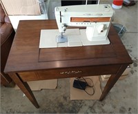 Singer Sewing machine & table