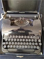 Corona portable typewriter