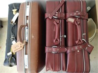 4 misc luggage, 2 matching