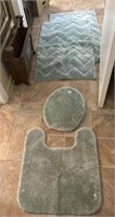 Bathroom rug set, seafoam green.  two 36 x 24 rugs
