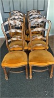 SET OF 8 CHAIRS THAT MATCH TABLE (LOT 51)