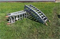 Pair of folding loading ramps (80 inch)