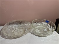 2 Glass Serving Bowls