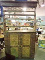 LARGE HUTCH WITH GRAIN PAINT  46X84