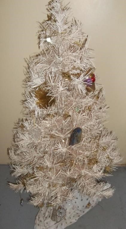 32" White Tinsel Tree w/ Decor