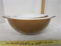 Pyrex - Cinderella Nesting Mixing bowls