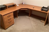 Large corner desk