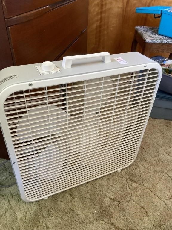 Lakewood 20’’ box fan