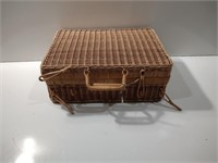 Vintage Wicker Basket/Case