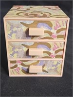 Small box w/ drawers w/ costume vintage jewelry