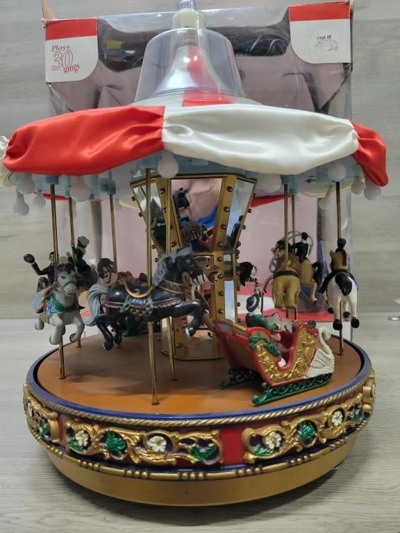 Mr Christmas Holiday Memories Carousel