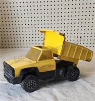 2001 Hasbro Tonka Dump Truck (Metal & Plastic)
