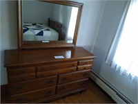 Maple 7 drawer dresser with mirror