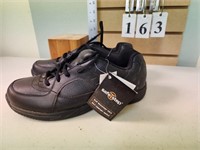 NEW Safe Step Black Shoes Size 9.5