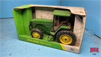 Ertl, JD 8300 MFWD diecast tractor, 1/16 scale