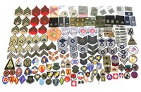 WWII TO PRESENT US MILITARY & POLICE PATCHES LOT