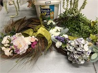 2 floral wreaths as well as a lot of various long