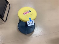 Stool on rollers